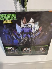 NECA Teenage Mutant Ninja Turtles 2:Secret Of The Ooze Shredders Throne Diorama