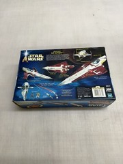 OBI WAN KENOBI’S JEDI STARFIGHTER STAR WARS ATTACK OF CLONES HASBRO 2001 SEALED