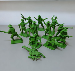 1:32 WWII Australian Soldier Set12 Poses5.5cmTall NostalgicStaticArmyMen Figures