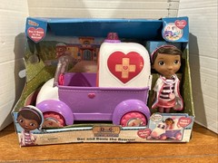 Doc McStuffins ” DOC & ROSIE THE RESCUER ” BRAND NEW WITH ACCESSORIES