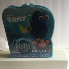 disney finding dory art set. for children,preowned age 3,water colors