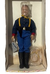 MINT 1982 JOHN WAYNE #2981 “GUARDIAN OF THE WEST” EFFANBEE ORIGINAL BOX PAPERS