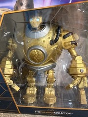 Lol Official League of Legends Pvc Blitzcrank the Great Steam Golem Damaged Box