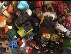 Mixed Lot of 20 Roblox Action Figures Character Toys With Accessories NO CODES