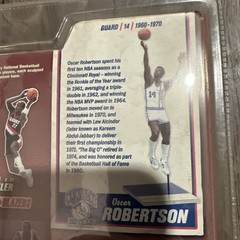RARE!!! OSCAR ROBERTSON – CINCINNATI ROYALS – 2006 MCFARLANE – NBA LEGENDS
