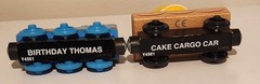BIRTHDAY THOMAS MUSICAL CAKE CAR 2012 Thomas Wooden Train Y4501 Working