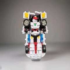 Hello Carbot Dandy Ambulance X Action Figure Transformation Robot Vehicle Toy