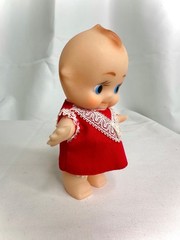 VINTAGE KEWPIE WITH RED DRESS COIN BANK DOLL SOFT VINYL TOY JAPAN SOFUBI