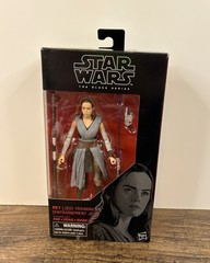 NEW Star Wars The Black Series #44 Rey Jedi Training Hasbro Disney Figure