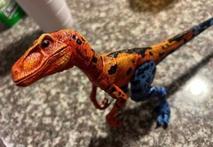 Nanmu Smart Series Velociraptor Shadow Blade CUSTOM Poison Dart Frog Color