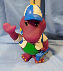 Vtg 1992 Lyons Group Barney Purple Dinosaur Coin Piggy Bank Back to School 7″