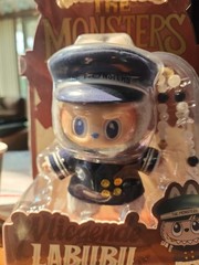 Popland Exclusive The Monsters De Vliegende Labubu Series Captain Authentic Gift