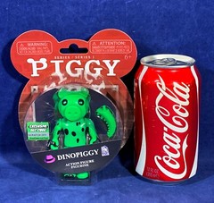 DINOPIGGY – PIGGY Action FiguresGREEN PhatMojo SERIES 1 – DLC Code