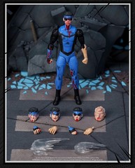 Jada Toys Invincible Mark SDCC Exclusive Battle Damaged Ver Action Figure
