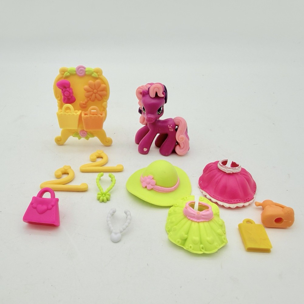 My Little Pony Fancy Fashions Boutique Purse Playset Pony Clothes Lot