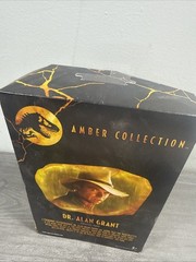 Jurassic World Amber Collection Dr. Alan Grant 6 in Action Figure NEW Retired
