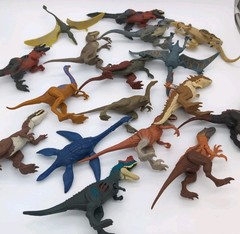 Jurassic World DNA Scan Code Figures Lot Of 17 Strike Attack Small Dinosaurs