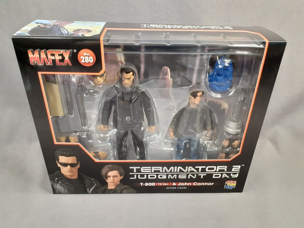 MAFEX No.280 Terminator 2 Judgment Day T-800 (T2 Ver.) & John Connor Medicom BD