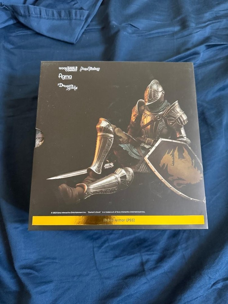 FIGMA Fluted Armor BRAND NEW!!