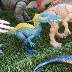 Jurassic World /Park Lot of 15 Dinosaurs, Carnotaurus Mamenchisaurus Apatosaurus