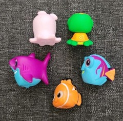 Disney Doorables FINDING NEMO Lot | Neon Glow Squirt, Pearl, Bruce, Dory Set