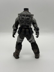 NECA Gears of War 2 Colonel Victor Hoffman – Toys R Us Exclusive 2008 – LOOK!