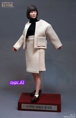 KUMIK KMF23-WOO005 1/6th Lawyer Girl Park En Bin 12” Female Action Figure Doll