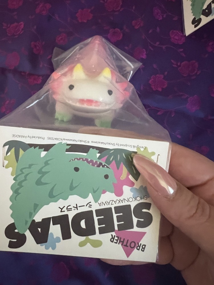 SHOKO NAKAZAWA BROTHER SEEDLAS Sakura Pink Vinyl Sofubi Figure Model H11CM/4.4in