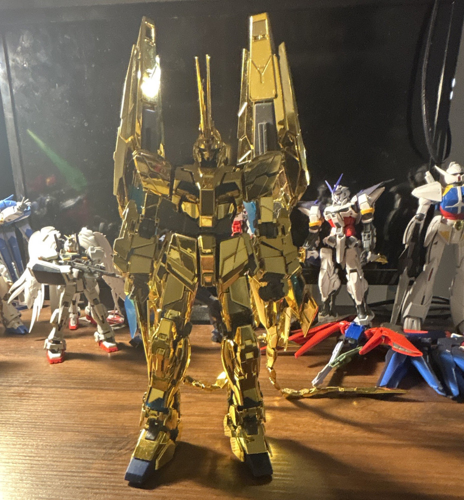 Gold Chrome Gundam-Style Robot Action Figure Blue Accents w/ Wing Backpack