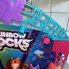 MLP My Little Pony Equestria Girls Rainbow Rocks Mane Event Stage With Dolls!