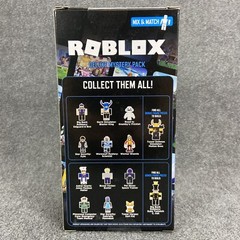 Roblox Deluxe Mystery Pk Series 2 Pet Show: Space Trainer 3″ Figure w/ Code New