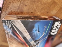 Star Wars Force Awakens Resistance X-Wing Vehicle Poe Dameron 3.75″ Hasbro B4006