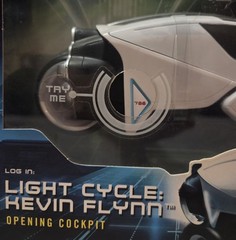 🔥🔥2010 DISNEY TRON LEGACY LIGHT CYCLE: KEVIN FLYNN VEHICLE – SERIES 1 **NEW**
