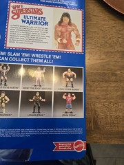 (CHASE) WWE LJN MATTEL SUPERSTARS ULTIMATE WARRIOR 8″ ACTION FIGURE BLACK CARD