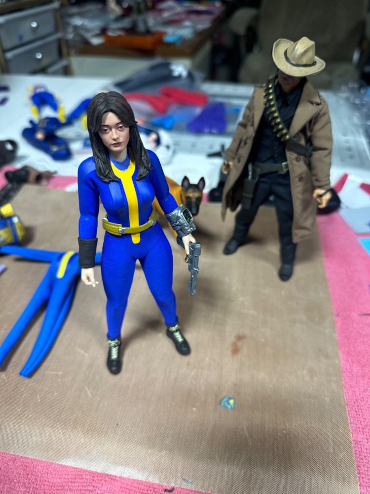 Mezco one 12 Fallout Vault Dweller Suits Only