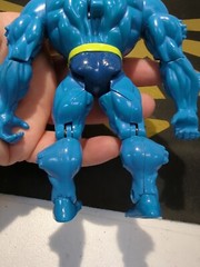 ToyBiz X-Men Battle Ravaged Wolverine 1994 & Mutant Flipping Power Beast 1995