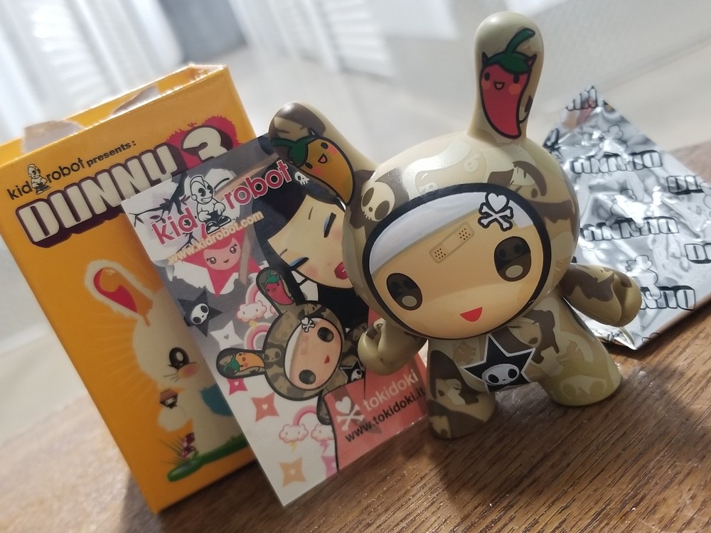 Kidrobot Dunny TOKIDOKI Urban Vinyl Figure Simone Legno Series 3 2006 Italy USA
