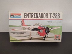 Entrenador T-28B Plane 1/48 Scale MONOGRAM Model Kit NEW Unbuilt