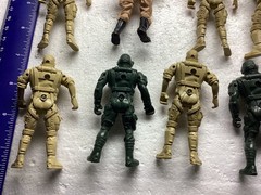 Unbranded Action Figures Army Men Military Soldiers Lot of 11.
