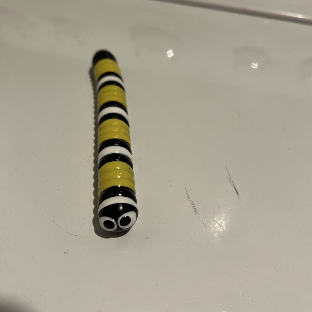 Bonkers Toys Slither.io Mystery Bendable Worm 5 1/2″ Long.