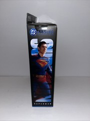 McFarlane Toys DC Theatrical Deluxe 7in WV1 – Superman w/Krypto Superman Movie™