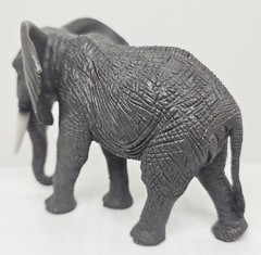 Mojo African Elephant Figure 2015 Safari Toy, Trunk Down Plastic FREE SHIPPING