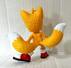 JAKKS Sonic The Hedgehog–TAILS–Articulated Action Figure 4in–pre-owned
