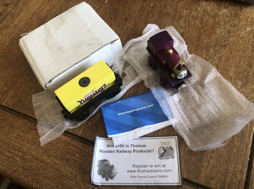 2002 Learning Curve Thomas Train Wooden Promo Lady & Yumster’s Cargo Car! NEW!