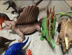 Animal Planet Dino Lot of 15 Dinosaurs Triceratops Use W/ Jurassic Park T-Rex