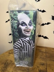 Mezco Toyz Beetlejuice 15” Stylized Figure Sealed New In Box Hot Topic Exclusive