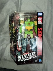 Transformers Siege Springer WFC War For Cybertron Voyager Class Hasbro