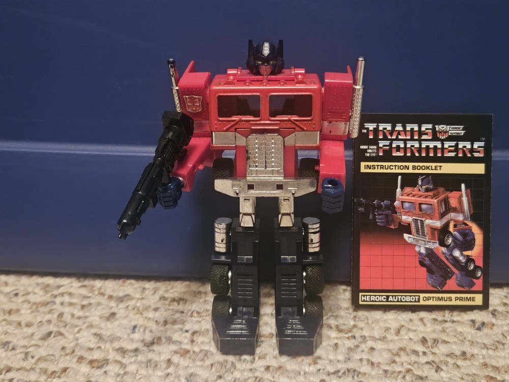 TRANSFORMERS G1 OPTIMUS PRIME Cab With Fists And Gun 1984 Vintage Original