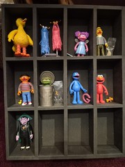 Super 7 Sesame Street Reaction Retro 1/18 Action Figure RARE Count Oscar Yip Yip