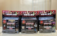 Roblox Celebrity Series 8 Mystery Copper Mystery Box + Accessories Pack Lot Of 3